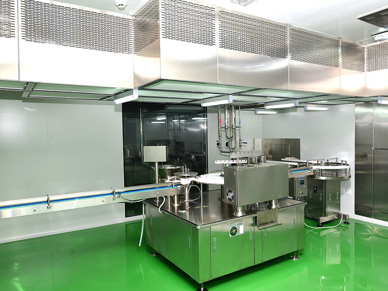 非最终灭菌巨细容量注射剂车间：灌装机 